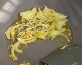 Foto langkah ke 1 dari resep Sup Krim Brokoli Wortel Ayam.