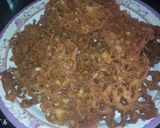 A picture of step 3 of Chacchanbu (crunchy snack).