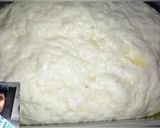 A picture of step 3 of Peri peri pizza without oven.
