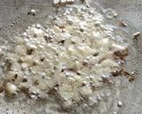 A picture of step 2 of Lasooni tawa fry mataki.