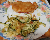 Foto del paso 6 de la receta: Cachopito de cerdo con espirales de calabacín