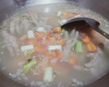 Foto langkah ke 6 dari resep Sup ayam ceker makaroni bumbu simpel.