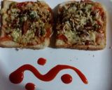 A picture of step 12 of Bread pizza.