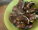 Foto del paso 10 de la receta: Caldillo de cholgas, levanta muertos