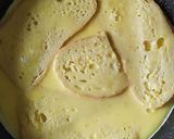 Фото кроку 3 до Вкуснота за 10 минут на завтрак. Пицца на батоне на сковороде!.