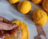 Foto langkah ke 7 dari resep Bakpao Ragout Labu Kuning.