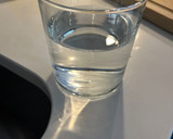 Foto del paso 1 de la receta: Cómo se hace un huevo poché en microondas: listo en 3 minutos