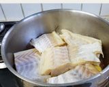 Foto del passaggio 4 della ricetta Stoccafisso alla messinese