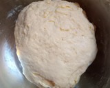 Foto del paso 2 de la receta: EMPANADAS DE QUESO Y CEBOLLAS 🧀🧀🧀🧅🧅🧅CON MASA CASERA 😊😊🥰😋😋😋😜🙃🙃🙃😋🥰💪💪😗👌