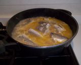 Foto del paso 11 de la receta Pescadillas con ajos tiernos y gamba pelada
