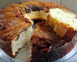 Foto del paso 6 de la receta: Budín acaramelado de peras con cremoso de banana, coco y chocolate