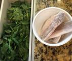 Hình ảnh bước 1 Cá Bass Nấu Canh Rau Spinach