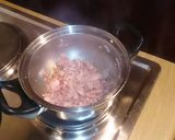 A picture of step 11 of Shrimp and bacon chowder.