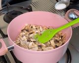 A picture of step 3 of Cream Of Mushroom Soup.