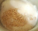 A picture of step 2 of Healthy Oats with Coconut, Banana and Honey😊.