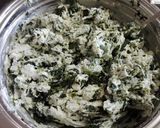 Foto del passaggio 3 della ricetta Ravioli con ricotta e spinaci
