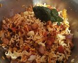 A picture of step 3 of Maggi bhel.
