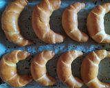 Legfinomabb vajas kifli recept fázis 5 fotója