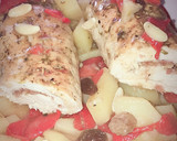 Foto del paso 6 de la receta: Solomillo de pavo y jamón con patatas, pasas y piñones (horno)