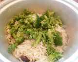 A picture of step 6 of Pilaf (Biriyani) with green veggies.
