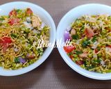 A picture of step 3 of Hurda Bhel/ Ponk Bhel.
