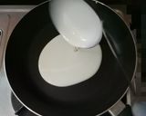 Foto langkah ke 7 dari resep Wadai Ipau Gulung.