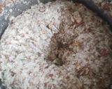 A picture of step 2 of Kulith (horse gram) pakoda.