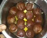 A picture of step 11 of Biscuit ke Gulab Jamun.
