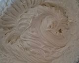 Une image de l'étape 10 de Entremets gourmand chocolat blanc et insert caramel au beurre salé.