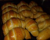 Foto del paso 8 de la receta: Medialunas de Manteca sin Hojaldre