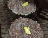 Foto langkah ke 6 dari resep Beef Patty (daging pipih isian burger).