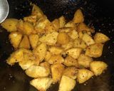 A picture of step 2 of Chatpati fried idli.