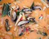 แกงคั่วหอยแมลงภู่ใส่สับปะรด วิธีทำสูตร 3 รูป