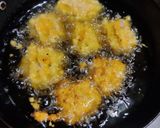 A picture of step 3 of Kalmi Vada.