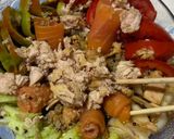 Foto del paso 11 de la receta: Poke bowl (salmón ahumado, atún, arroz, y vegetales)