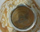Foto langkah ke 2 dari resep Dalgona Coffee anti gagal tanpa mixer (es/hot).