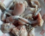 Hình bước làm 1 của món Canh chua lá me ếch