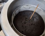 A picture of step 6 of Chocolate choco chips cake.