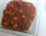 Foto del paso 9 de la receta: Pechuga de pollo con tomate y daditos de manzana