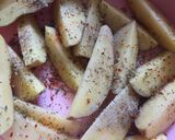 Foto langkah ke 1 dari resep Potato Wedges.