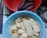 Hình bước làm 1 của món Khoai lang Vàng vàng!!