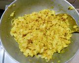 A picture of step 4 of Schezwan Dosa.