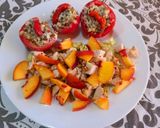Foto del paso 6 de la receta: Tomates rellenos de porotos y ensalada de pollo lechuga y durazno