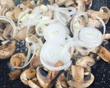 Une image de l'étape 1 de Champignons à la crème.