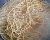 Foto del paso 2 de la receta: Espaguetis con salmón y anchoas