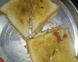 A picture of step 4 of Cheez mayo dhamaal sandwich.