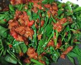 Foto langkah ke 2 dari resep Tumis Kangkung Balacan.