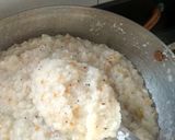 A picture of step 2 of Upma.