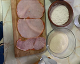 Foto del paso 1 de la receta: Lomo adobado relleno de queso brie, queso de Cabra y mermelada de albaricoque casera