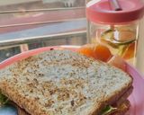 Foto langkah ke 5 dari resep Sandwich Gandum Diet.